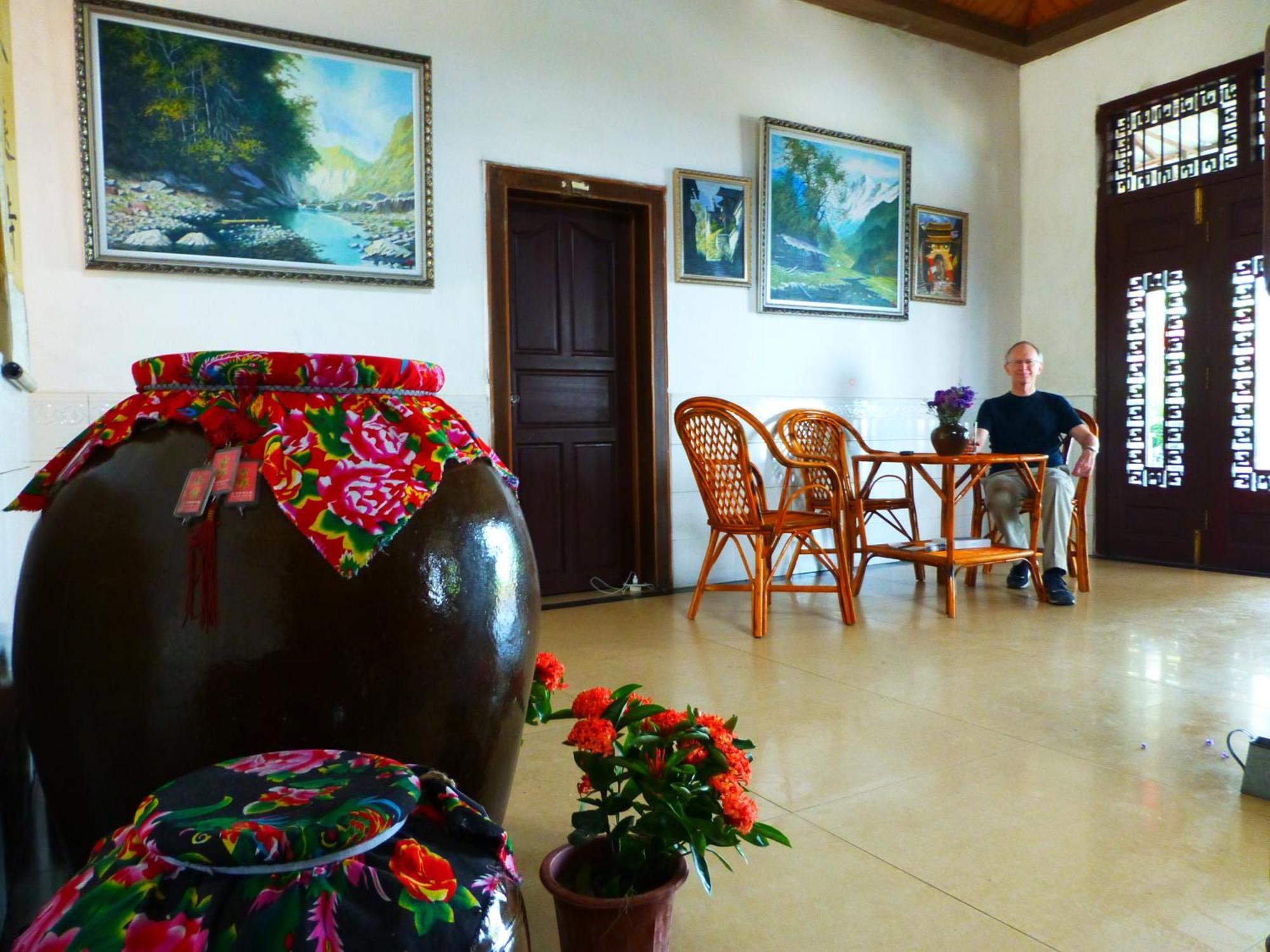 Yangshuo Moon Resort Hotel Exteriör bild