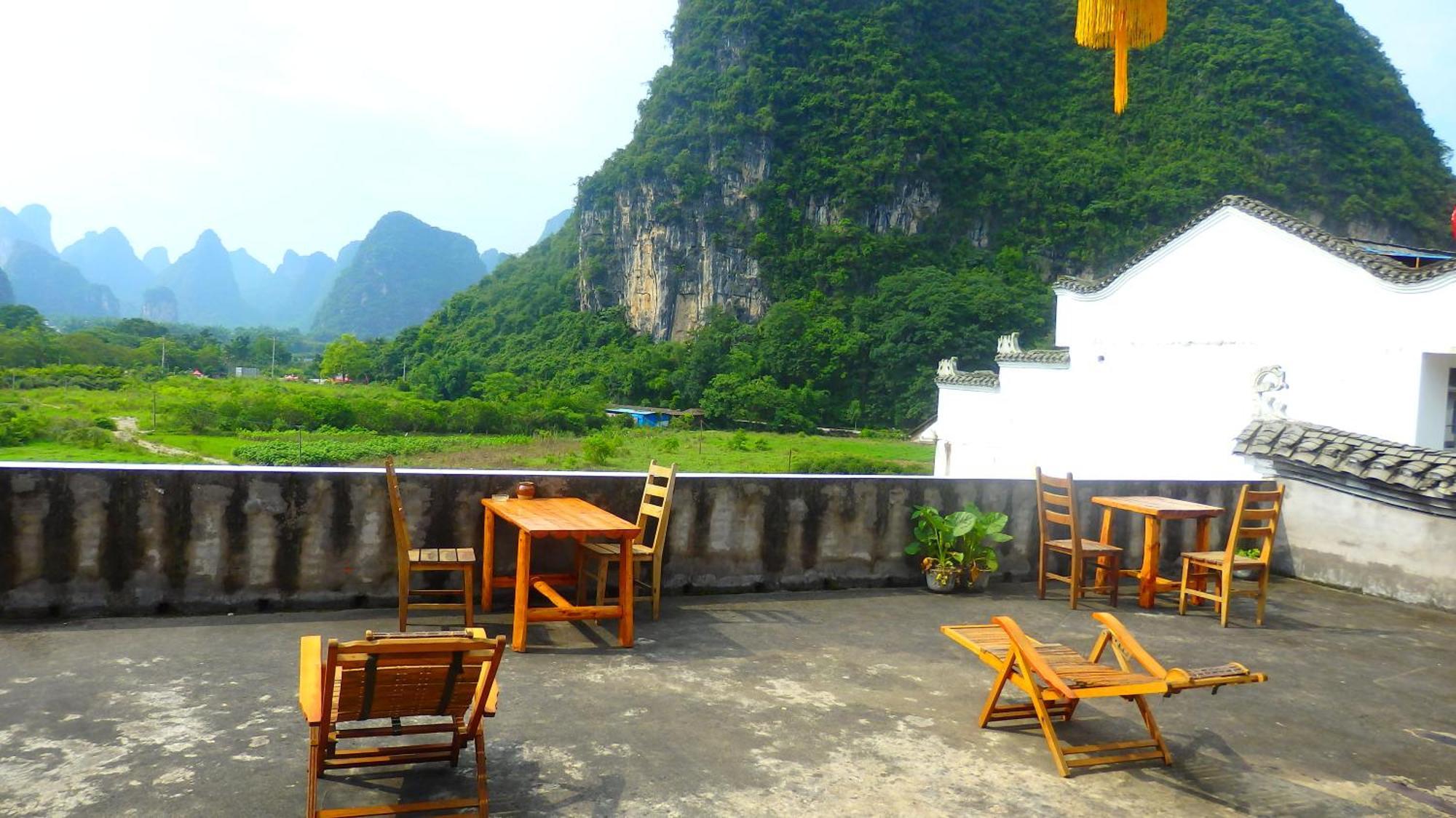 Yangshuo Moon Resort Hotel Guilin Rum bild