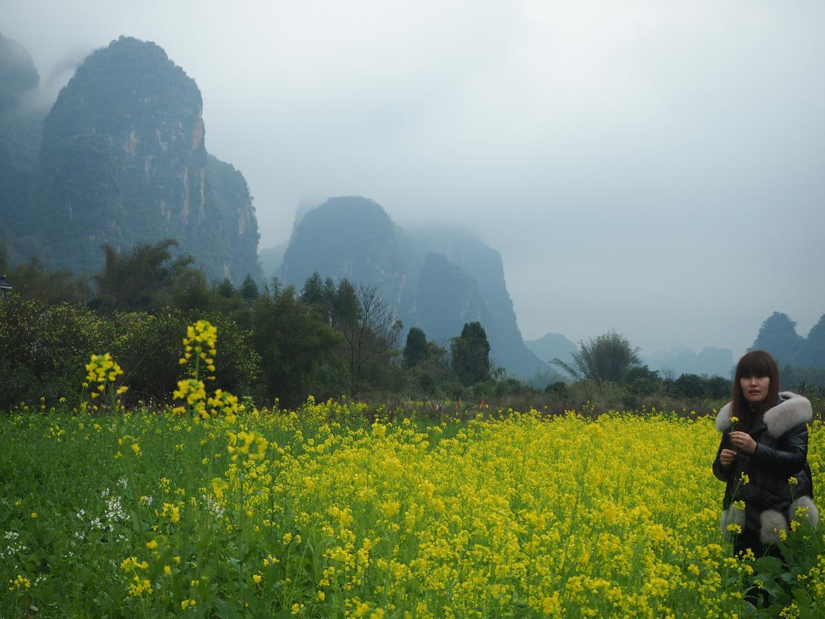 Yangshuo Moon Resort Hotel Exteriör bild