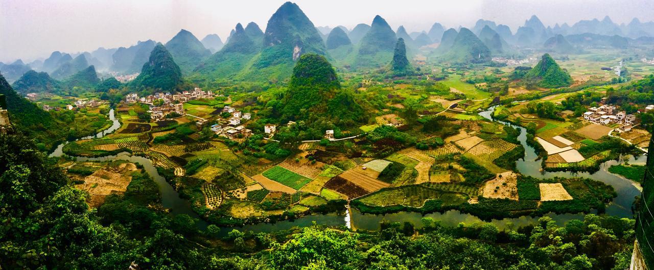 Yangshuo Moon Resort Hotel Exteriör bild