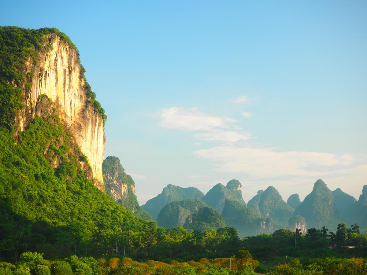 Yangshuo Moon Resort Hotel Exteriör bild